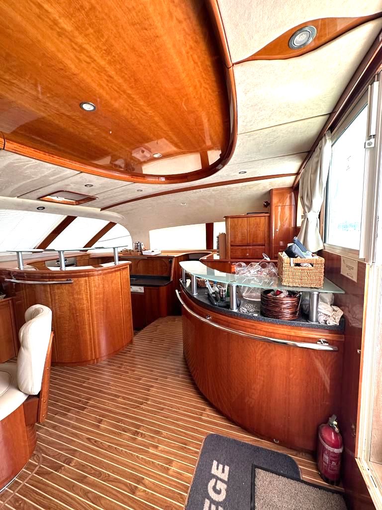 Privilege 585 (Owners version) photo 11