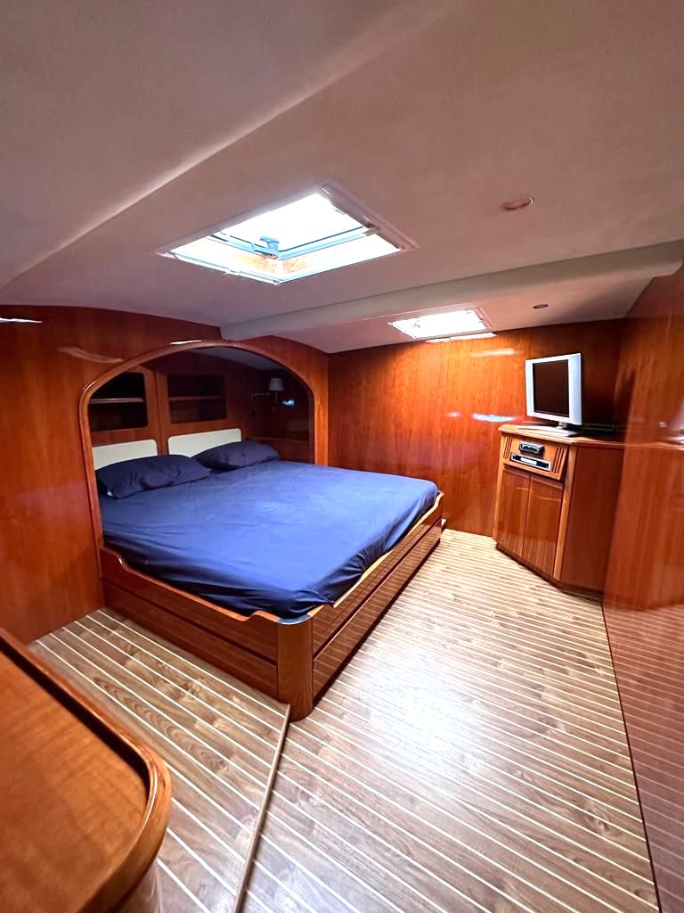 Privilege 585 (Owners version) photo 5