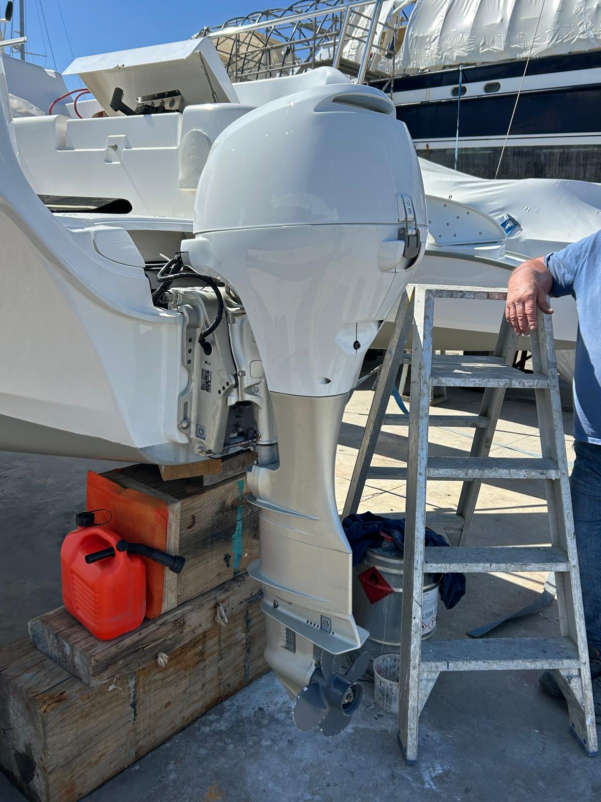 Dragonfly 28 Folding Trimaran photo 2