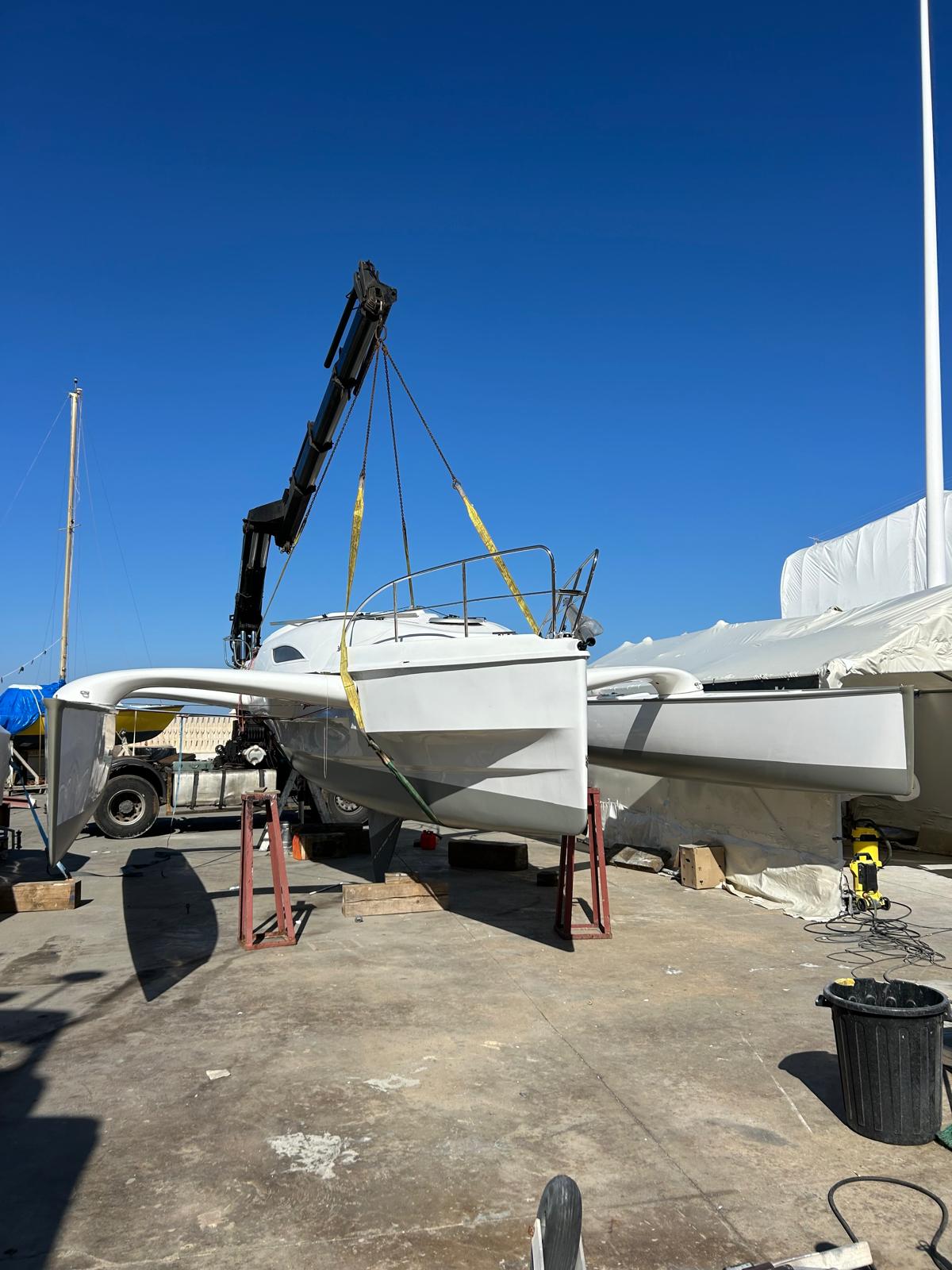 Dragonfly 28 Folding Trimaran photo 3
