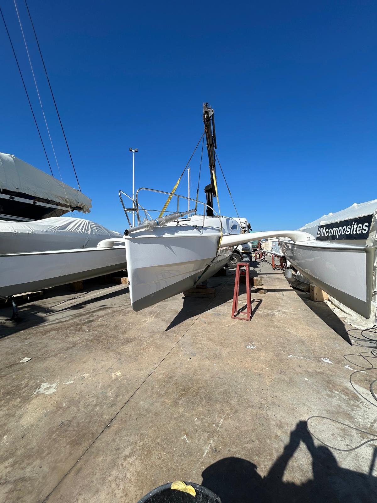 Dragonfly 28 Folding Trimaran photo 5